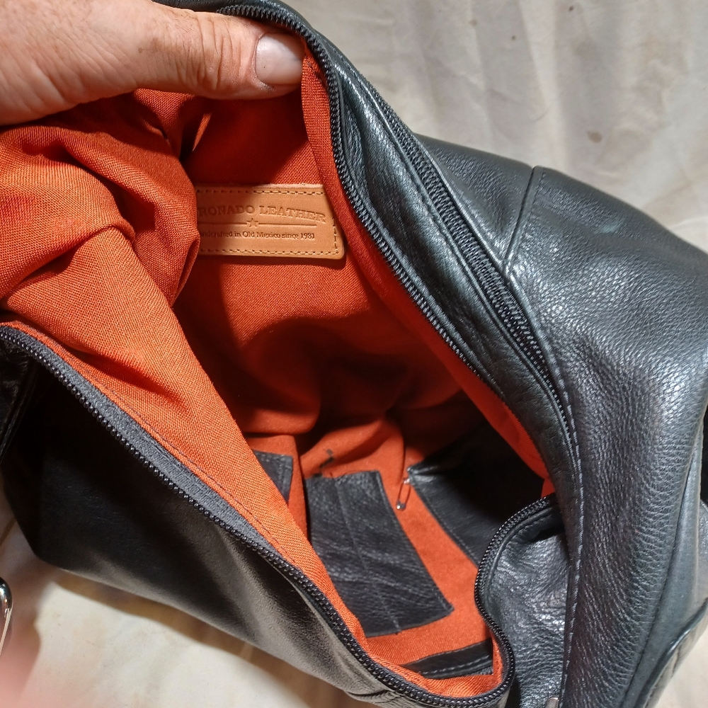 Coronado Leather Conceal Carry Messenger Bag - Picture 11 of 12